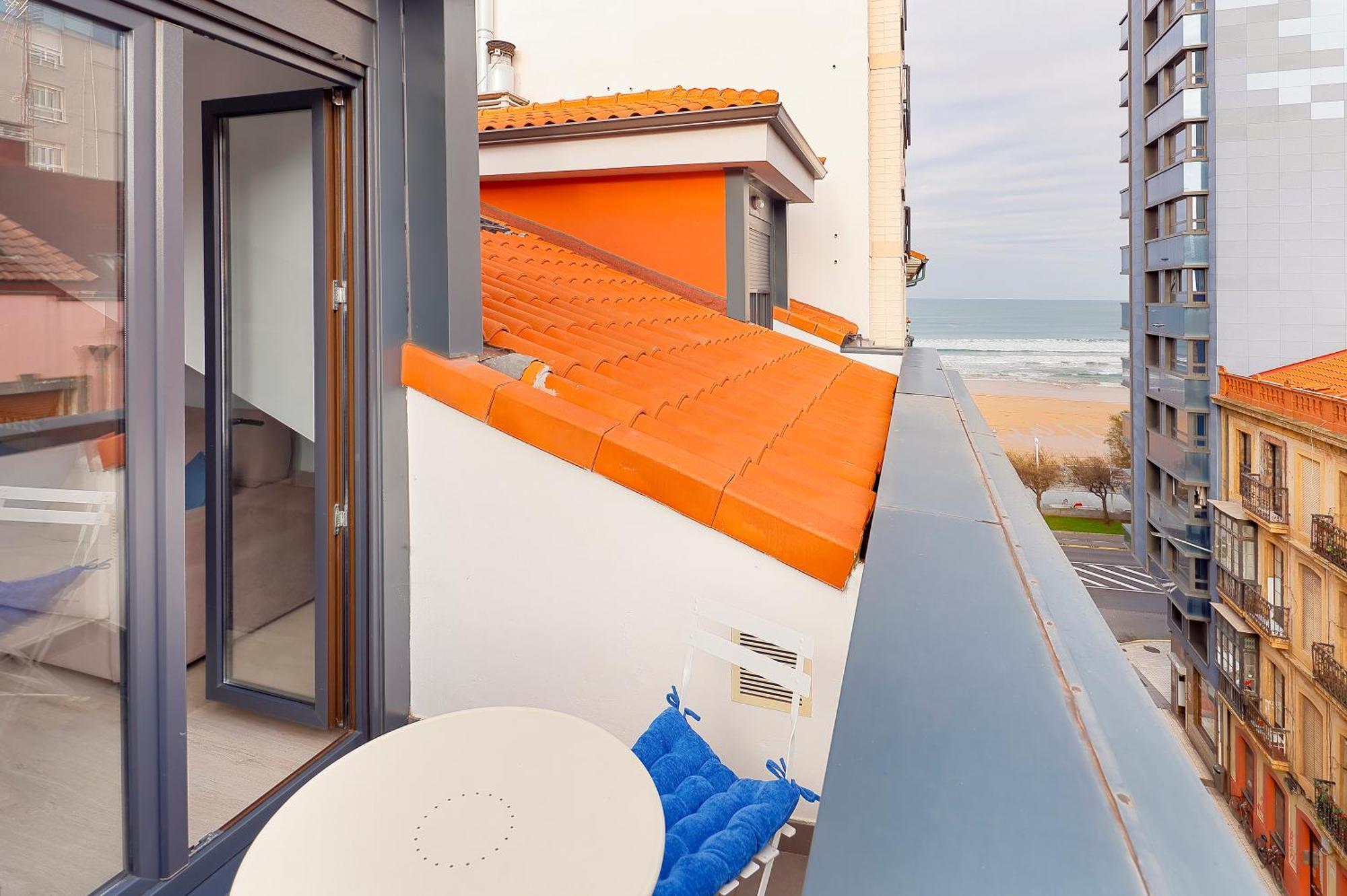 Atico Con Terraza En Playa De San Lorenzo خيخون المظهر الخارجي الصورة